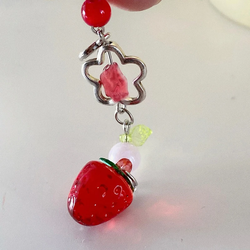 Sweet Y2K Cute Strawberry Mobile Phone Lanyard Lovely Fruits Phone Chain For Girls Aesthetic Cellphone Keychain