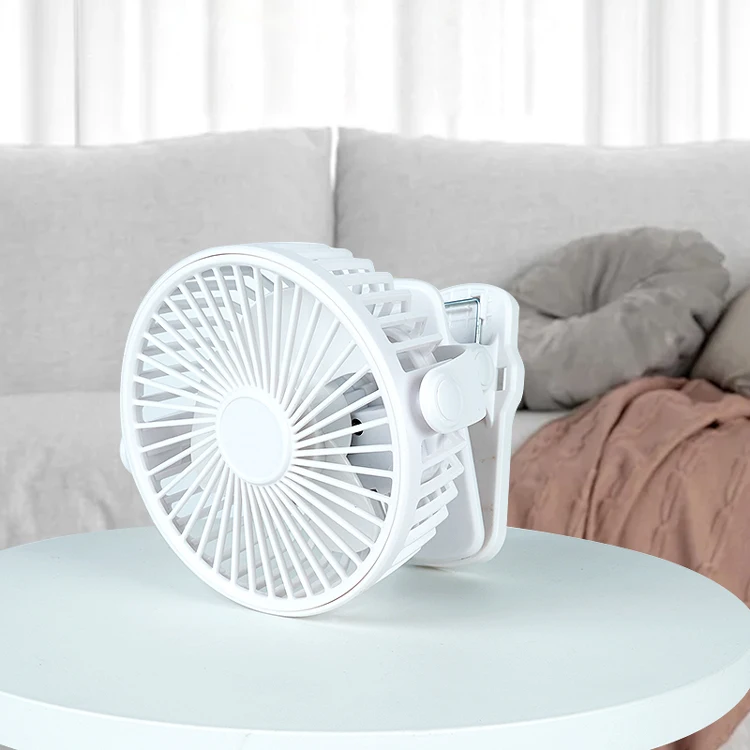 Mini clip electric fan, which can rotate 180 degrees. The stand supports USB charging, and multiple gears can be adjusted.